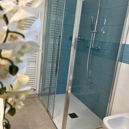 Il Timone Apartment Toscolano Maderno Luaran gambar