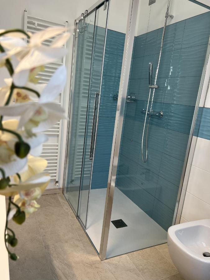 Il Timone Apartment Toscolano Maderno Luaran gambar