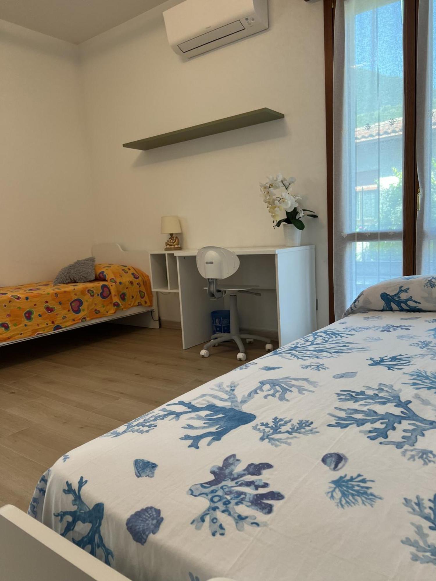 Il Timone Apartment Toscolano Maderno Luaran gambar